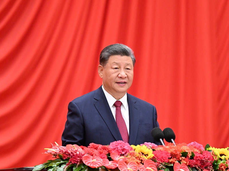 9月30日晚，庆祝中华人民共和国成立75周年招待会在北京人民大会堂隆重举行。中共中央总书记、国家主席、中央军委主席习近平出席招待会并发表重要讲话。新华社记者 谢环驰 摄