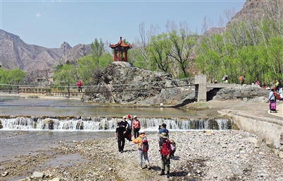 图为灵丘县花塔村。于宏摄