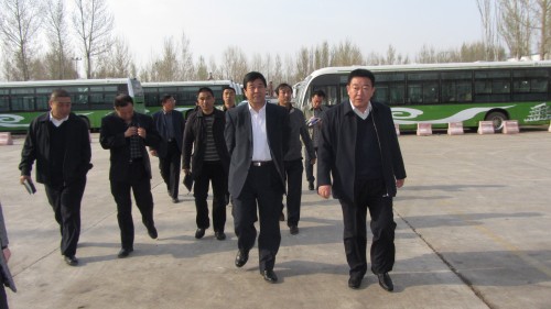 大同市交通运输局局长张明生一行在市公交公司调研