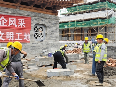 图为神溪国家湿地公园项目施工现场热火朝天的忙碌景象。苑捷摄