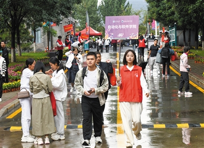 山西大学大同校区迎来首批新生