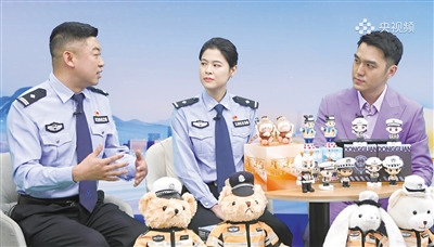 图为大同交警受邀参加央视直播活动。资料图片