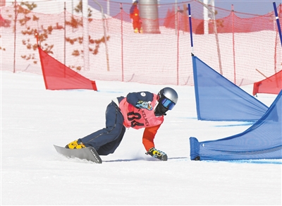 图为比赛现场。