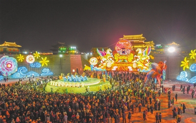 2月10日，2026大同古都灯会正式启幕。戎禹仁摄
