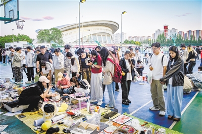 图为大同大学沉浸式思政实践课活动现场。韩堃摄 图为大同大学沉浸式思政实践课活动现场。韩堃摄