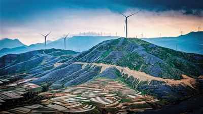 图为秦能科技大同超级能源综合体广灵可再生能源发电基地。韩堃摄