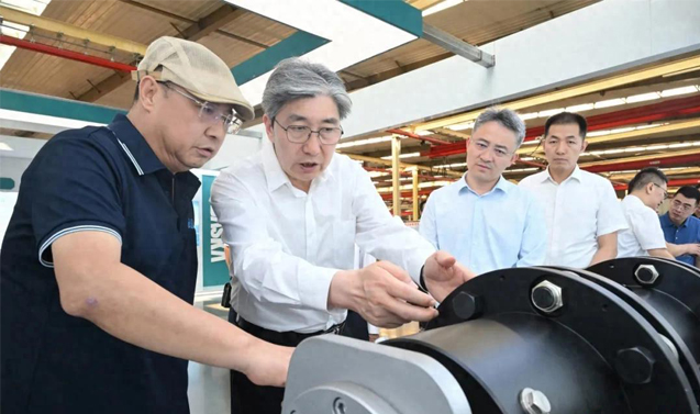 朱晓东刘俊义在大同经济技术开发区调研时强调：更好发挥主阵地主战场主引擎作用 为“十五五”开好局起好步积蓄强大动能