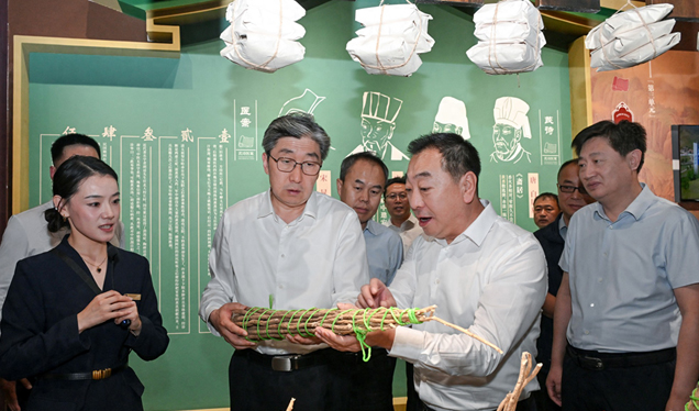 朱晓东在浑源县调研时强调：深耕特色优势产业 做优文旅融合文章 奋力开创县域高质量发展全方位转型新局面