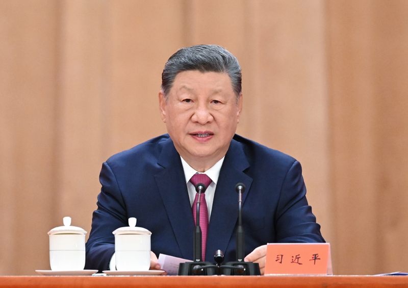 8月17日上午,中共中央、全国人大常委会、国务院、全国政协、中央军委在北京人民大会堂隆重举行大会,纪念伟大的马克思主义者,伟大的无产阶级革命家、政治家、军事家、外交家,中国特色社会主义伟大事业的杰出领导者江泽民同志诞辰100周年。中共中央总书记、国家主席、中央军委主席习近平出席大会并发表重要讲话。新华社记者 李响 摄
