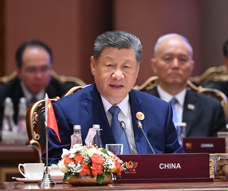 当地时间9月12日下午,国家主席习近平在新德里出席金砖国家领导人第十八次会晤第一阶段会议。习近平发表题为《共担时代责任?勇做先锋力量》的重要讲话。新华社记者 燕雁 摄