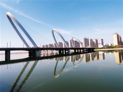 平城区御河两岸风景宜人。 邸东芳摄 平城区御河两岸风景宜人。 邸东芳摄
