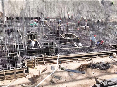 北都街南侧振华南街城市棚户区改造工程现场。邸东芳摄