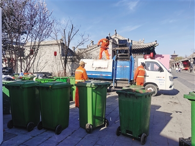 图②垃圾收集实现不落地。邸东芳摄