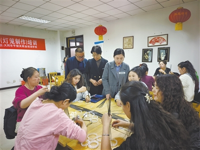 图为培训现场。苑捷摄