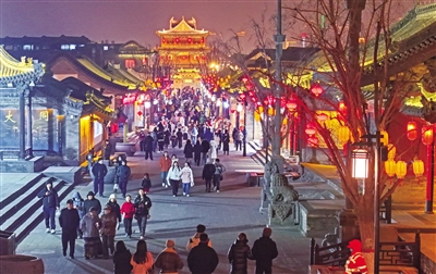 大同古城灯火璀璨分外漂亮。图片由平城区新闻中心提供 大同古城灯火璀璨分外漂亮。图片由平城区新闻中心提供