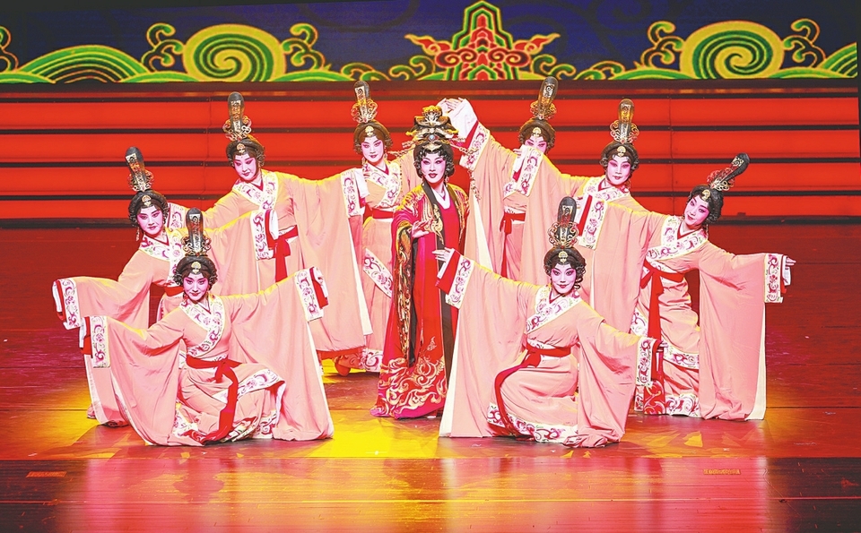 图为获奖剧目上党梆子《大汉母子》选段。(王昕 摄)