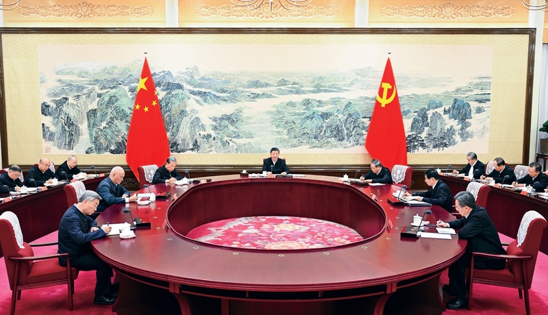 2025年12月25日至26日,中共中央政治局召开民主生活会,中共中央总书记习近平主持会议并发表重要讲话。