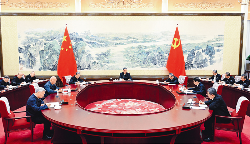 2025年12月25日至26日，中共中央政治局召开民主生活会，中共中央总书记习近平主持会议并发表重要讲话。 